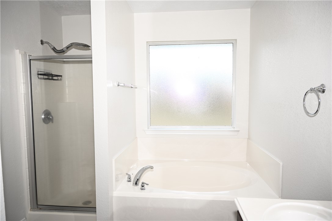 1001 Fallbrook Loop College Station, TX 77845 - Photo 5 of 10