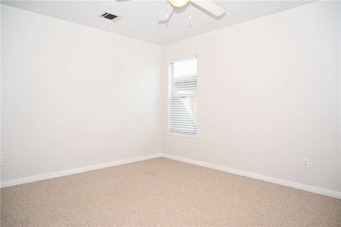 1001 Fallbrook Loop College Station, TX 77845 - Photo 7 of 10