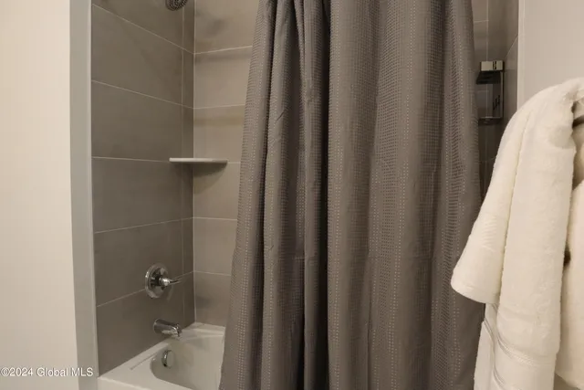 $9,000 | 3 Station Lane, Unit 3A2, Saratoga Springs, NY 12866