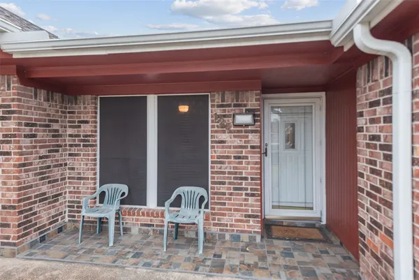 $2,300 | 123 Ballantrae Lane, Houston, TX 77015