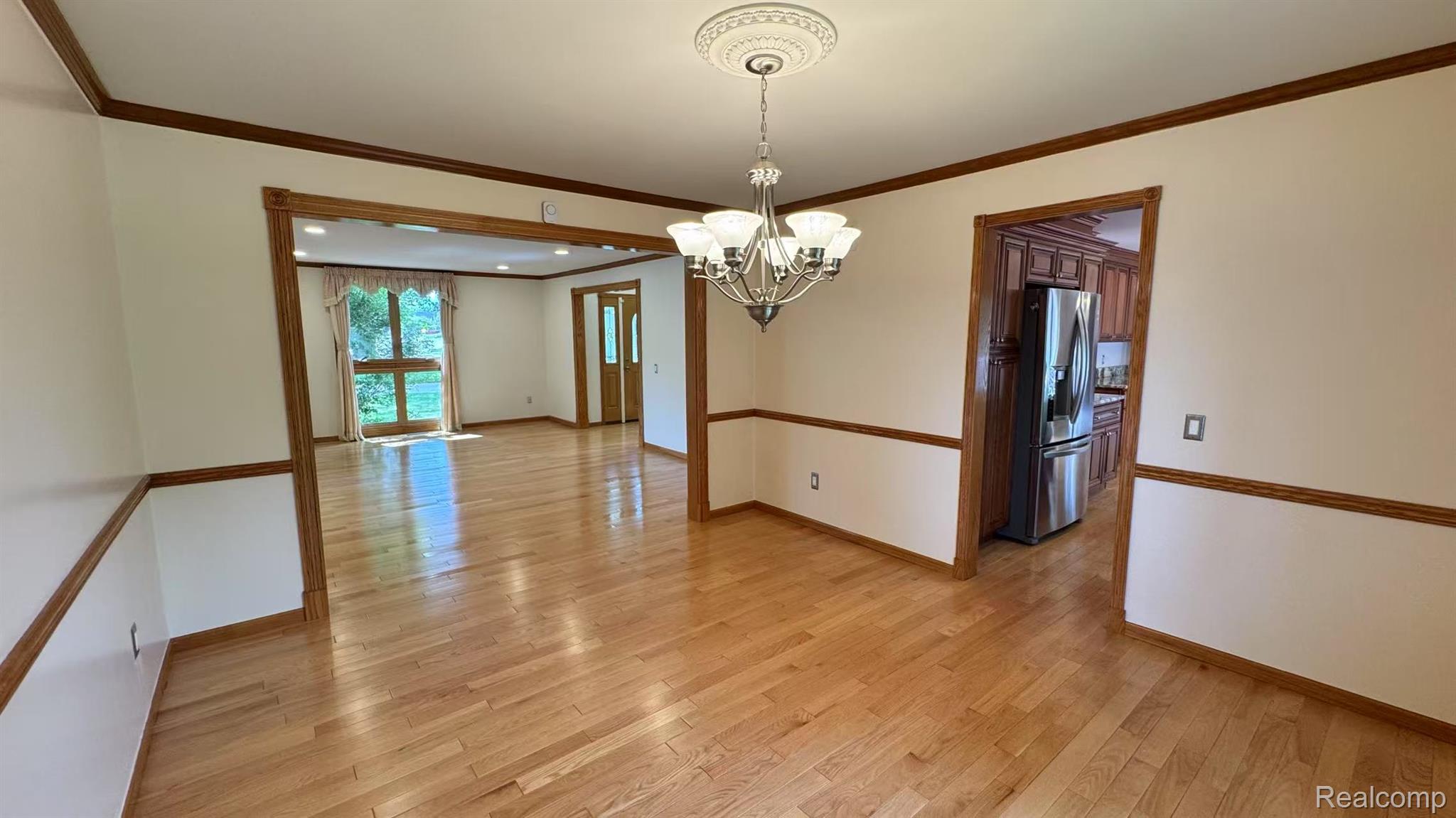 3440 Salem Drive Rochester, MI 48306 - Photo 8 of 33 Image_20260623231633_426_7.jpg