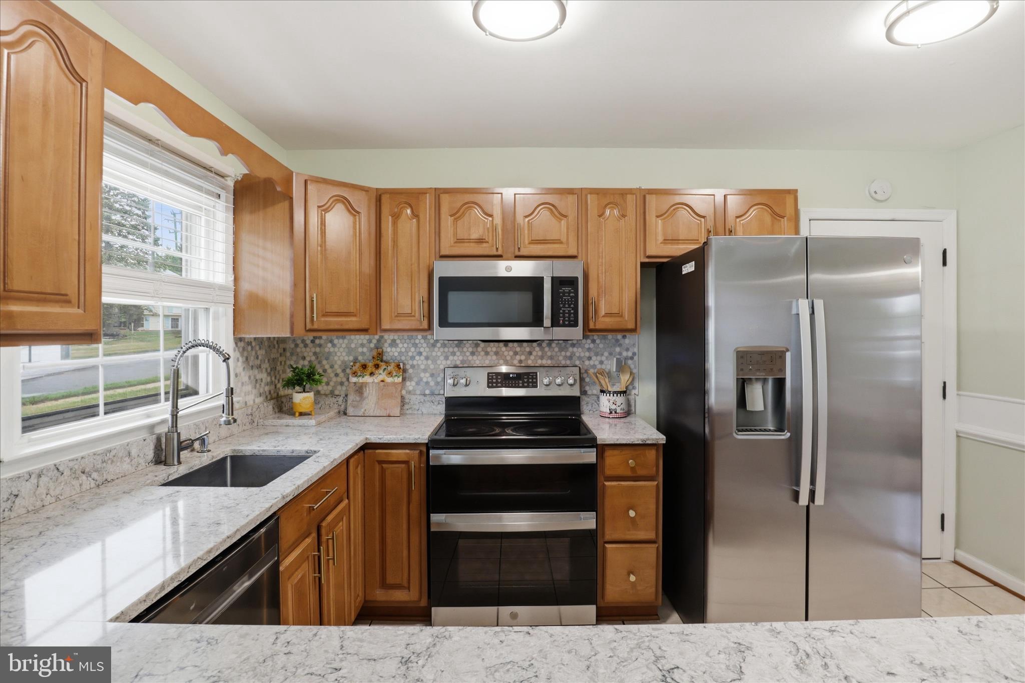1337 Shallow Ford Road Herndon, VA 20170 - Photo 13 of 38