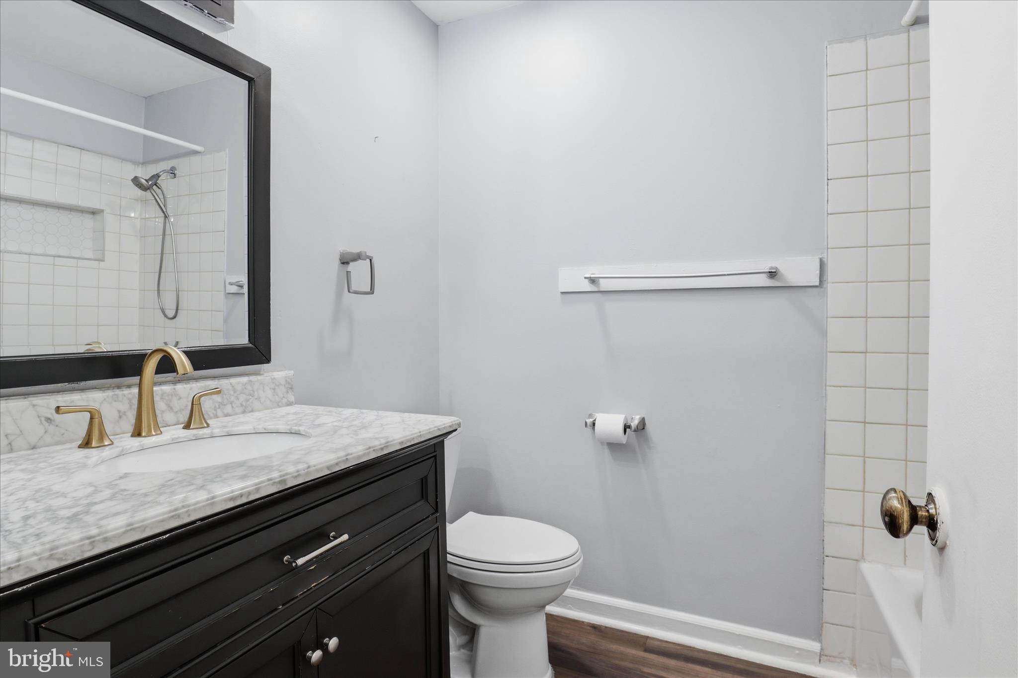 1337 Shallow Ford Road Herndon, VA 20170 - Photo 23 of 38 Upper level hallway bathroom