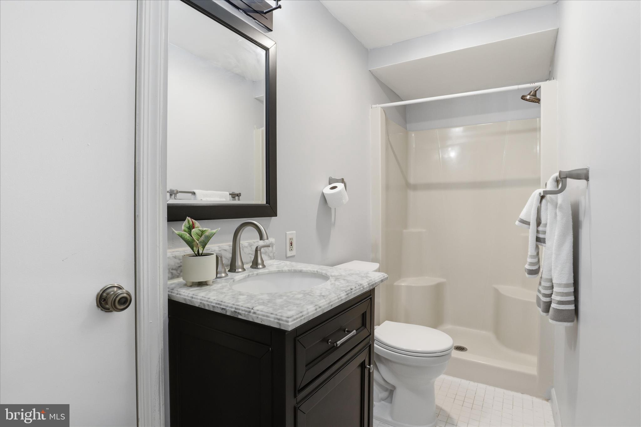 1337 Shallow Ford Road Herndon, VA 20170 - Photo 28 of 38 Basement bathroom