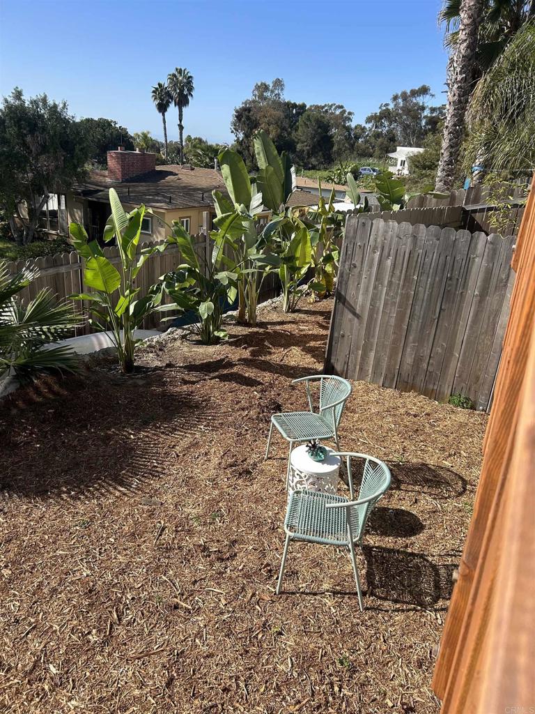 337-2 South Barnwell Street Oceanside, CA 92054 - Photo 2 of 15 your own private side yard