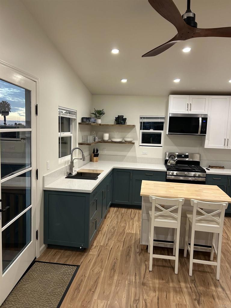 337-2 South Barnwell Street Oceanside, CA 92054 - Photo 10 of 15 custom kitchen