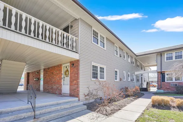 $150,000 | 420 Main Street, Unit 21, Agawam, MA 01001