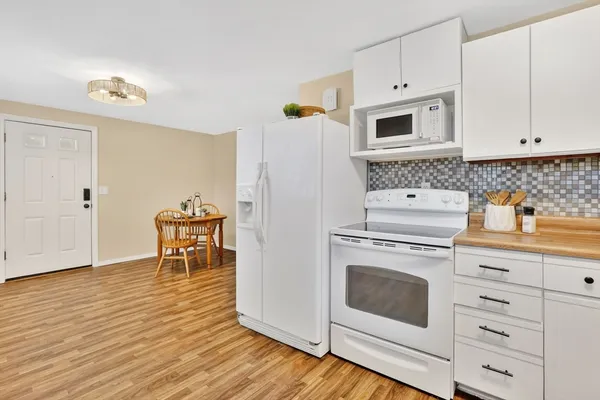 $150,000 | 420 Main Street, Unit 21, Agawam, MA 01001