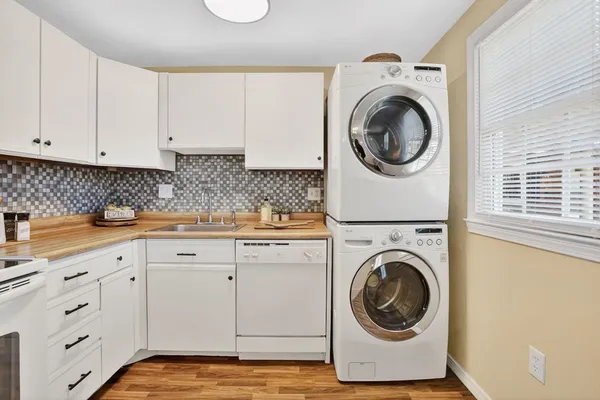 $150,000 | 420 Main Street, Unit 21, Agawam, MA 01001