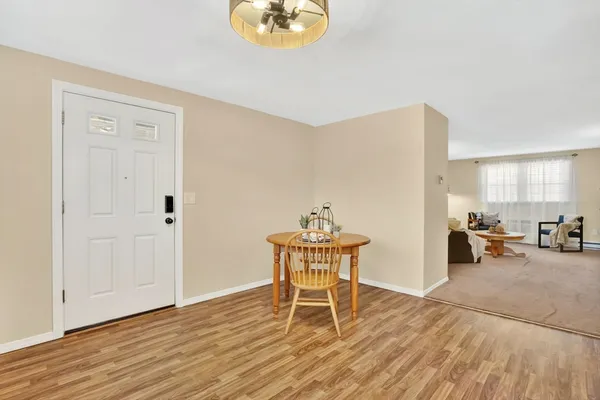 $150,000 | 420 Main Street, Unit 21, Agawam, MA 01001