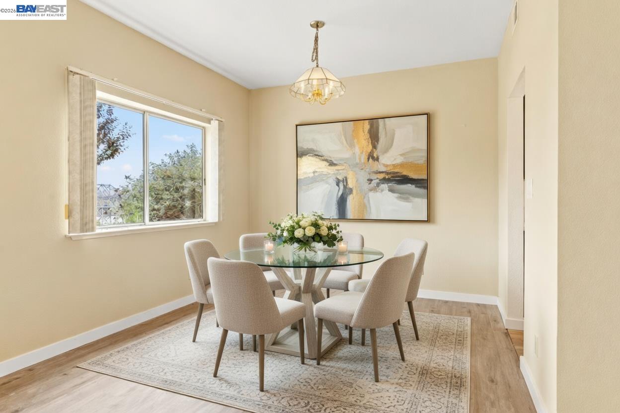104 Bridgeview Court Crockett, CA 94525 - Photo 10 of 47 Dining Room