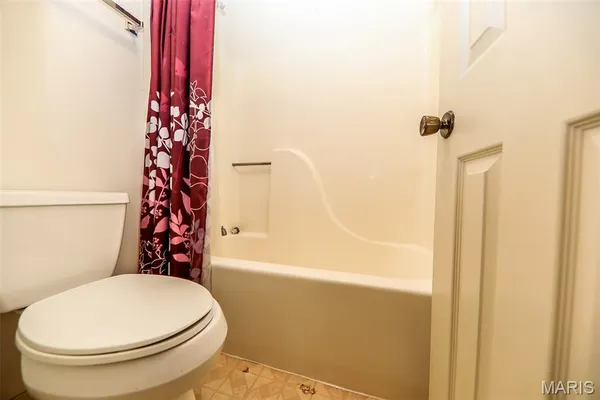 $190,000 | 919 Westwood Road, Maryville, IL 62062