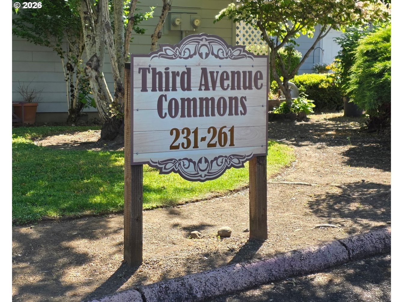 233 Southeast 3rd Avenue Canby, OR 97013 - Photo 2 of 33