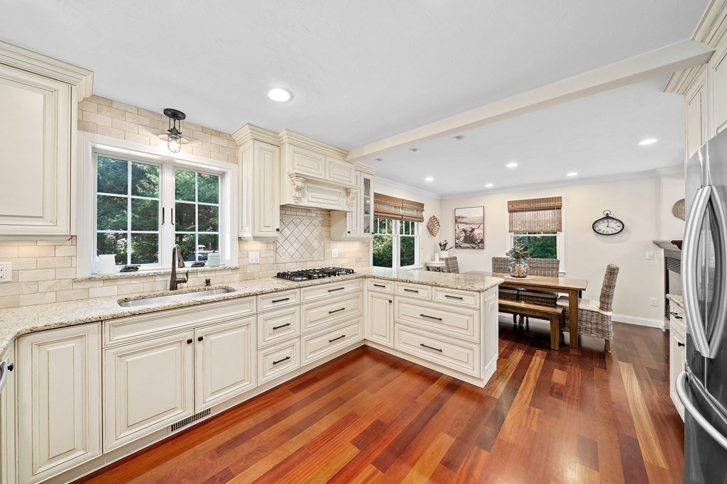 1 Ridgewood Path Foxboro, MA 02035 - Photo 8 of 41 Gallery Image 8