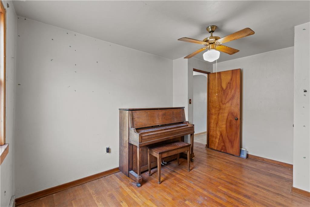 11690 Center Street Irwin, PA 15642 - Photo 16 of 28