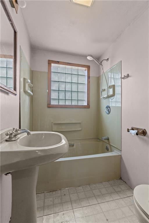 11690 Center Street Irwin, PA 15642 - Photo 17 of 28