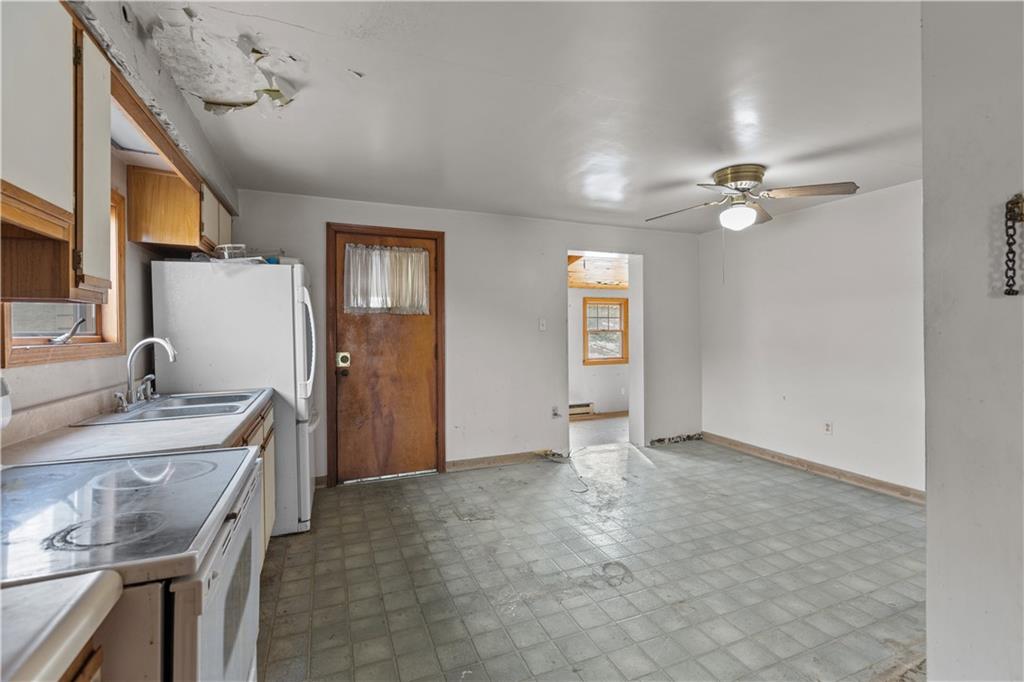 11690 Center Street Irwin, PA 15642 - Photo 9 of 28