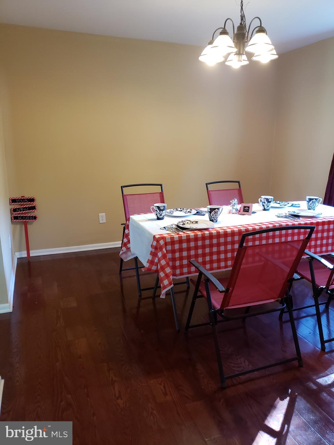 75 Avenue Road Tabernacle, NJ 08088 - Photo 6 of 15 Dining room with bright view