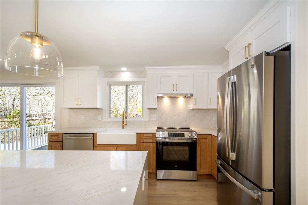 1066 Millstone Road Brewster, MA 02631 - Photo 5 of 38