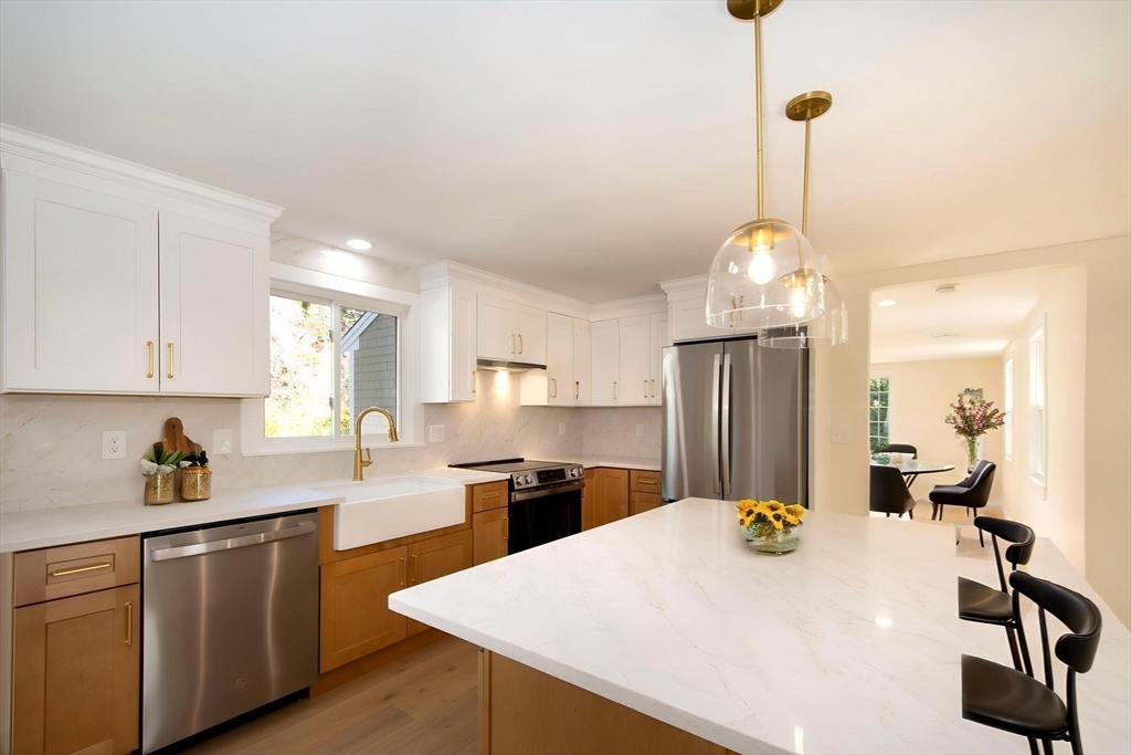 1066 Millstone Road Brewster, MA 02631 - Photo 7 of 38