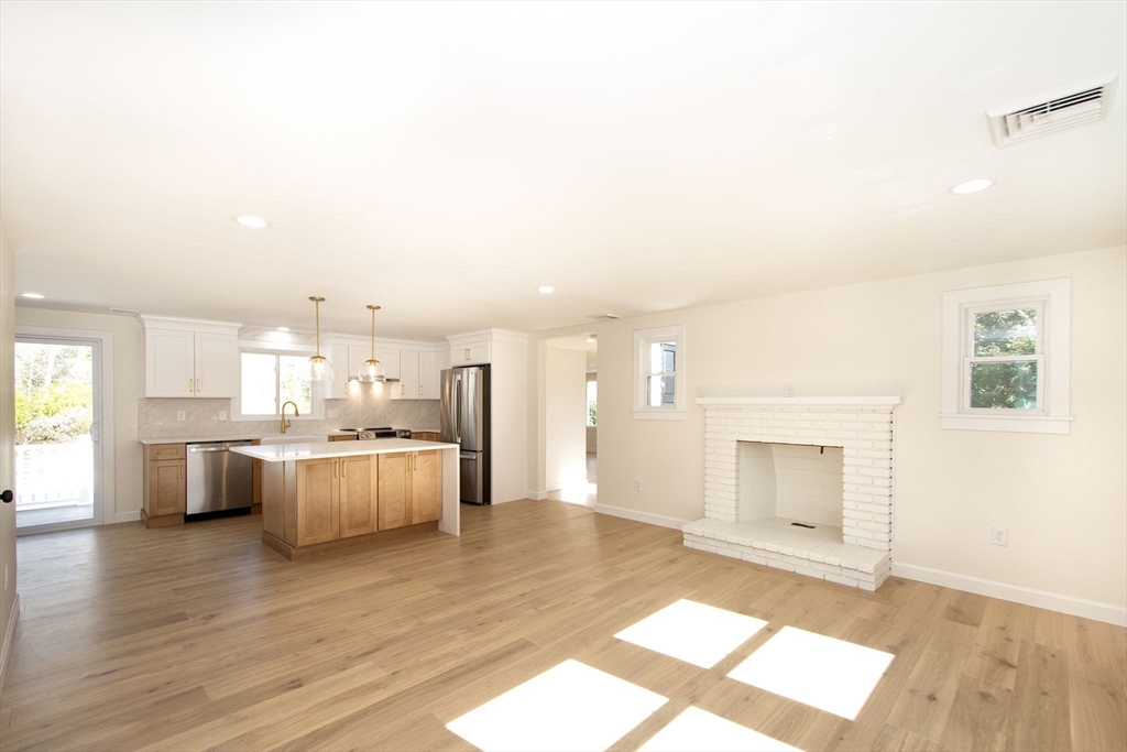 1066 Millstone Road Brewster, MA 02631 - Photo 10 of 38