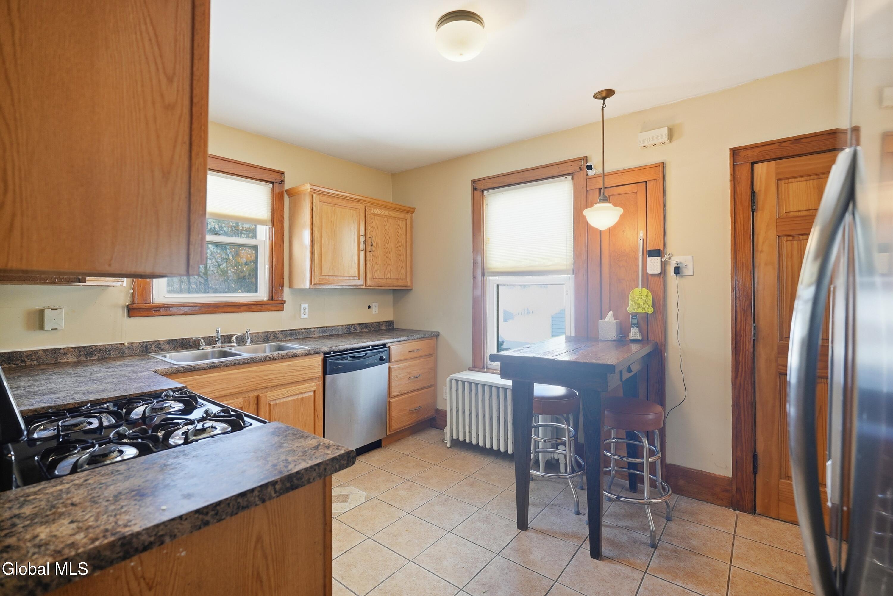 128 Old Loudon Road Colonie, NY 12110 - Photo 11 of 24 10