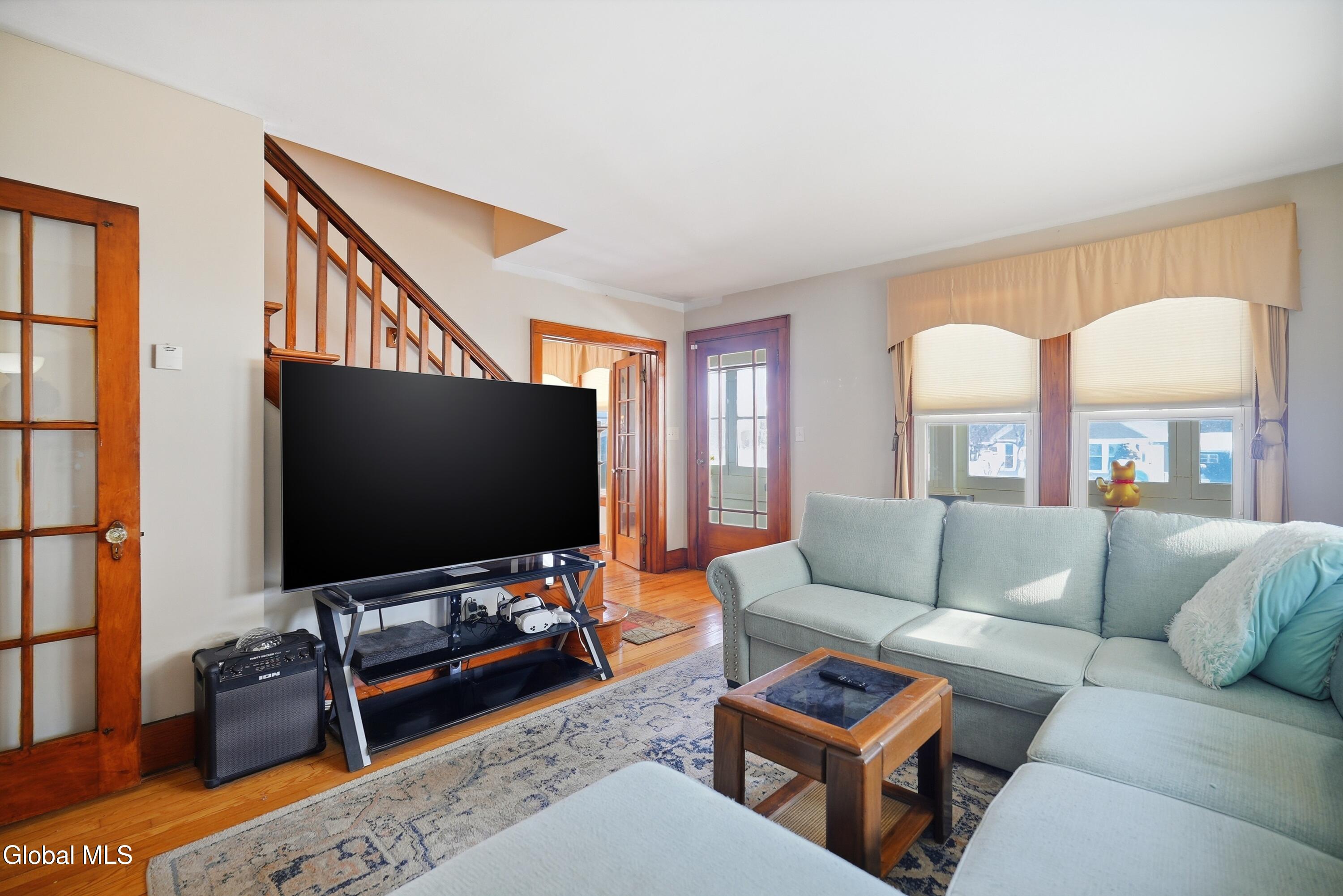 128 Old Loudon Road Colonie, NY 12110 - Photo 5 of 21 4