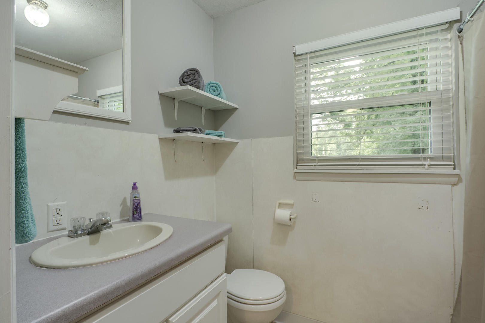 116-112 Hart Orchard Road Kingston, TN 37763 - Photo 28 of 40 28_HartOrchardRoad_112_FullBath