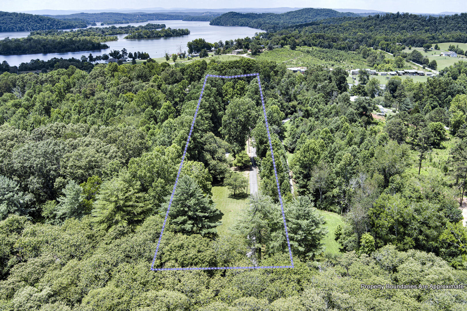 116-112 Hart Orchard Road Kingston, TN 37763 - Photo 39 of 40 39_HartOrchardRoad_116_Birdseye_NW