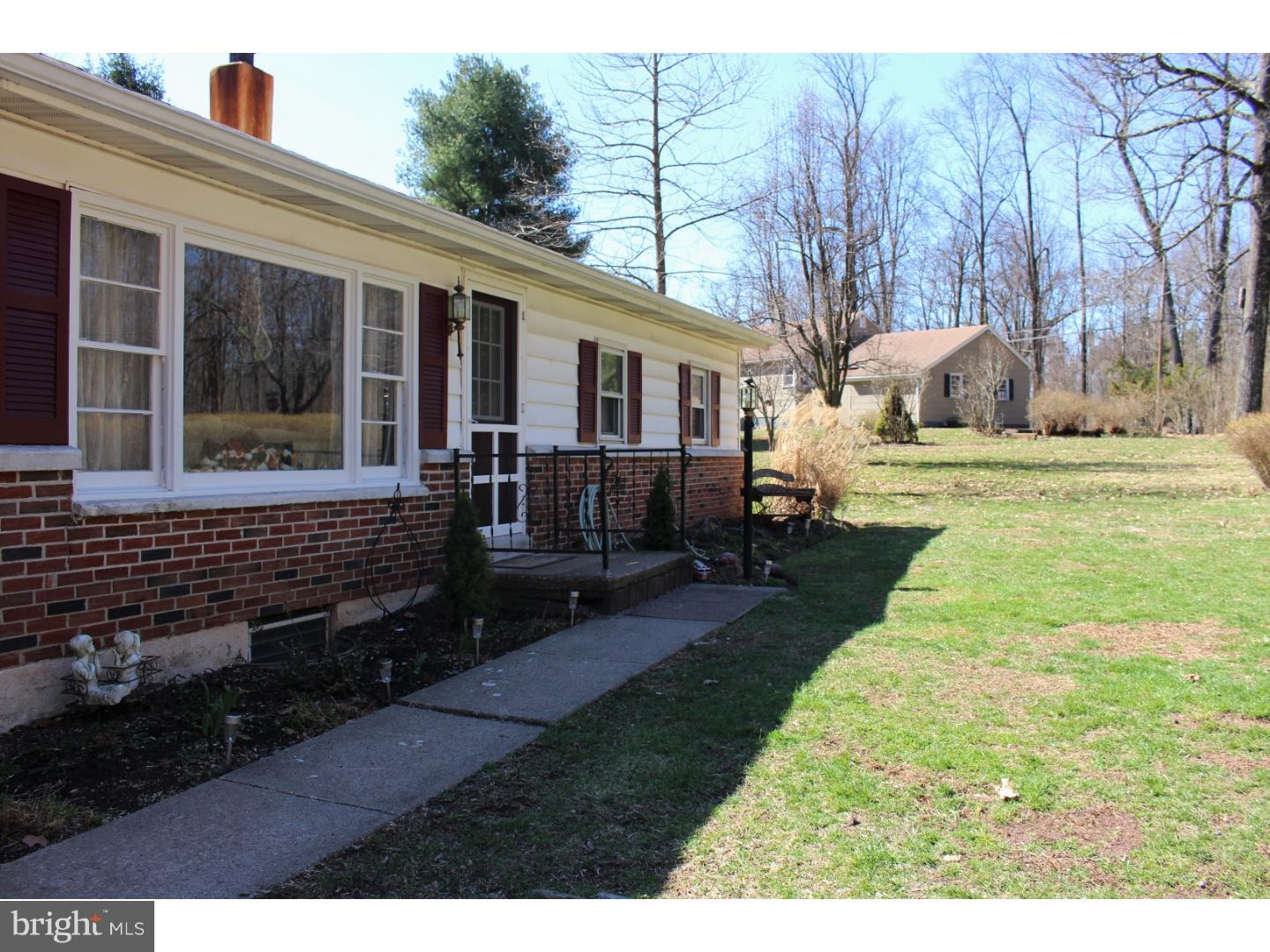 6 Hickon Road Quakertown, PA 18951 - Photo 3 of 25 Exterior