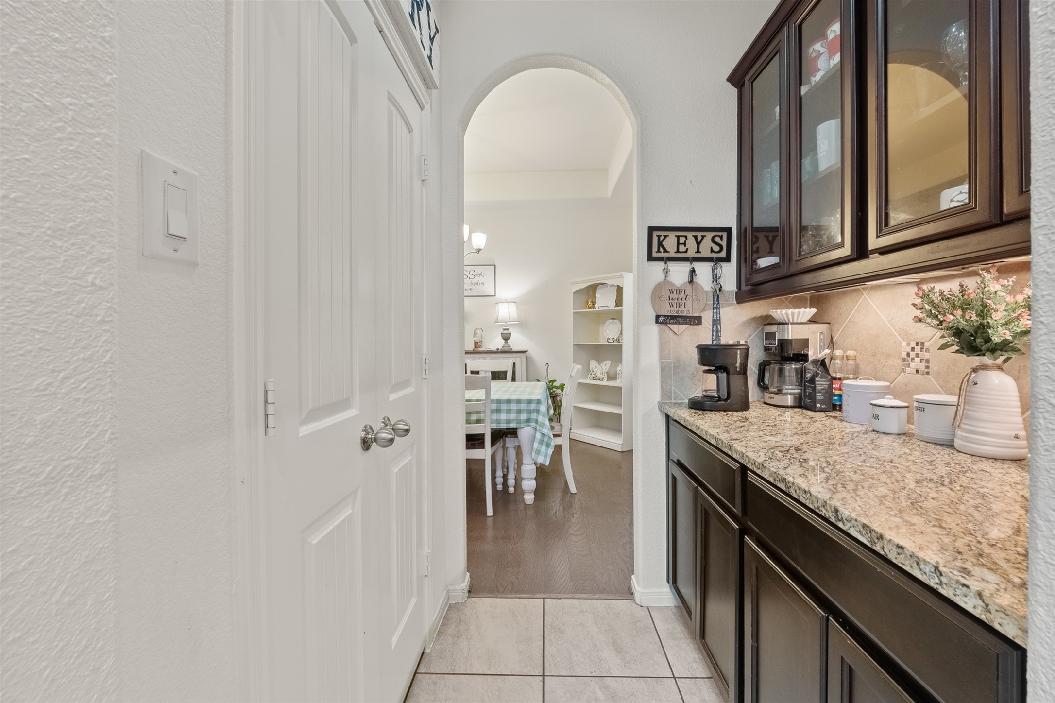 9114 Silver Back Trail Conroe, TX 77303 - Photo 9 of 24 Butlers Pantry