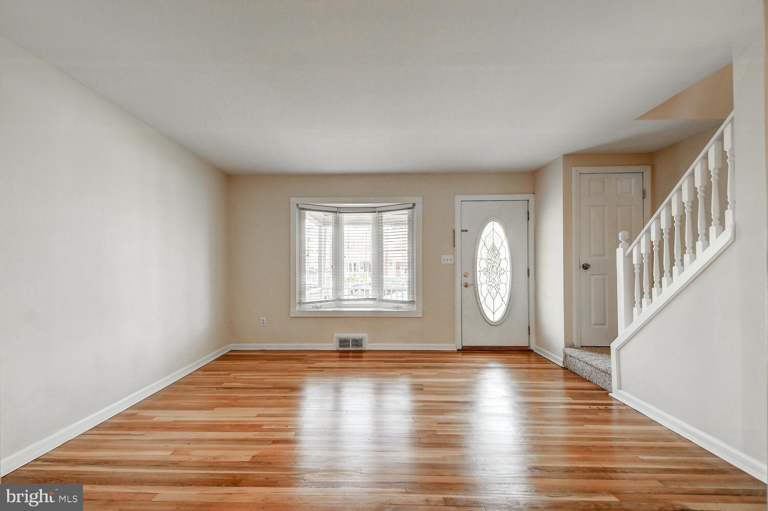 8074 Wallace Road Baltimore, MD 21222 - Photo 11 of 38