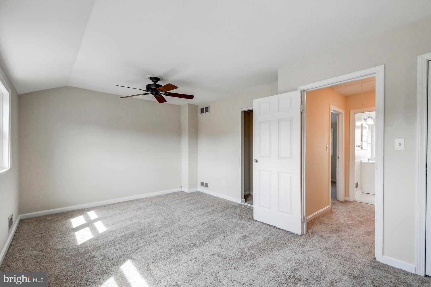 8074 Wallace Road Baltimore, MD 21222 - Photo 24 of 38