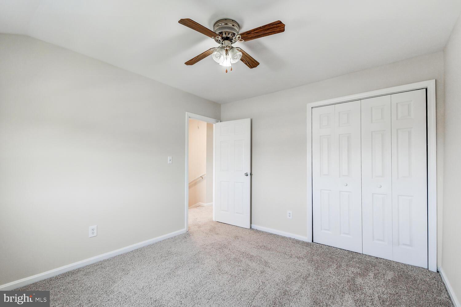 8074 Wallace Road Baltimore, MD 21222 - Photo 26 of 38