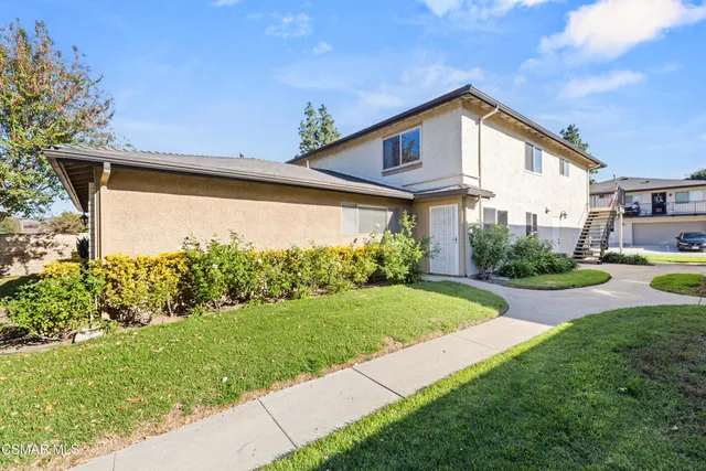 $399,900 | 2026 Calle La Sombra, Unit 2, Simi Valley, CA 93063