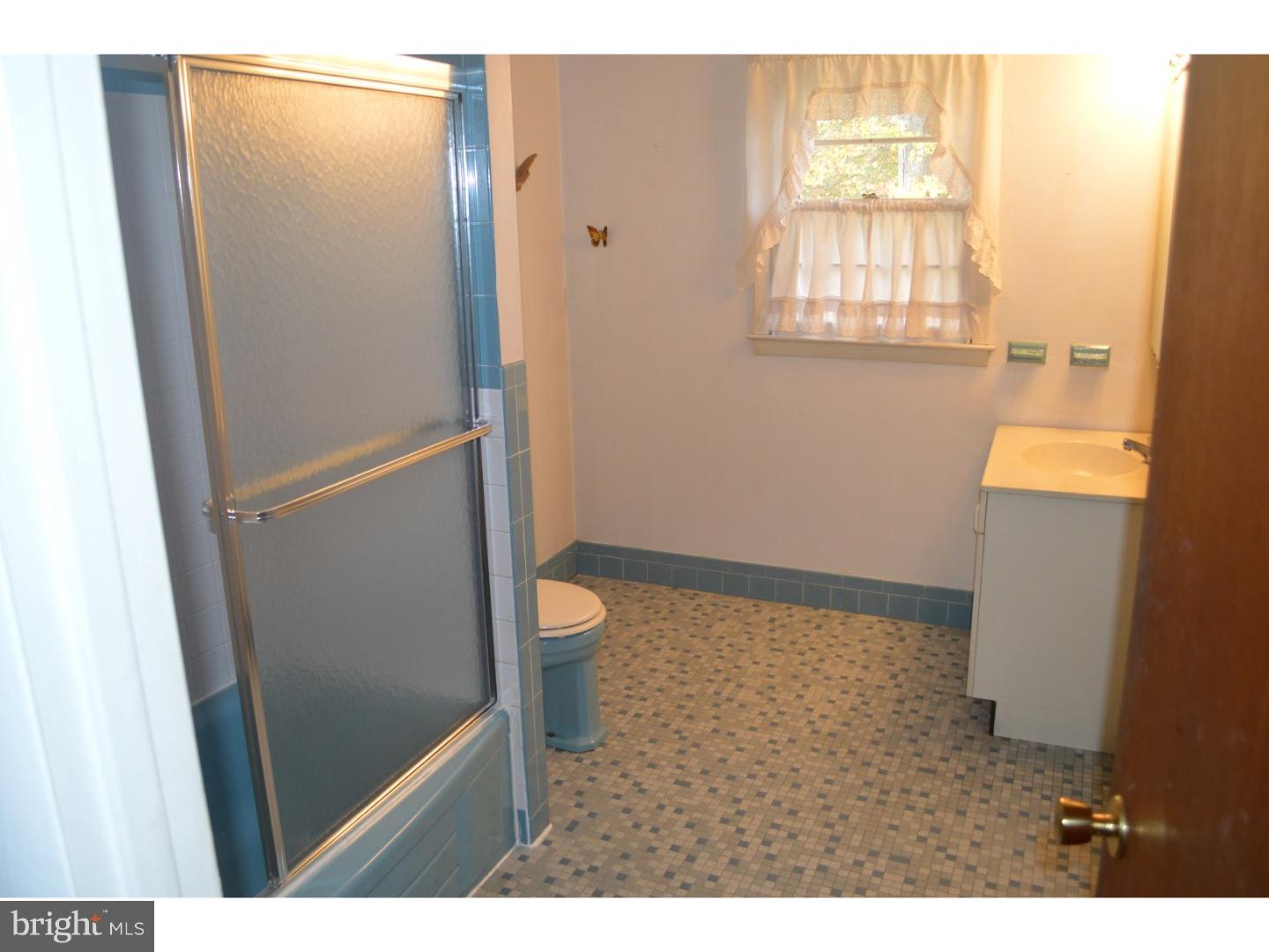 13430 Stevens Road Philadelphia, PA 19116 - Photo 19 of 23