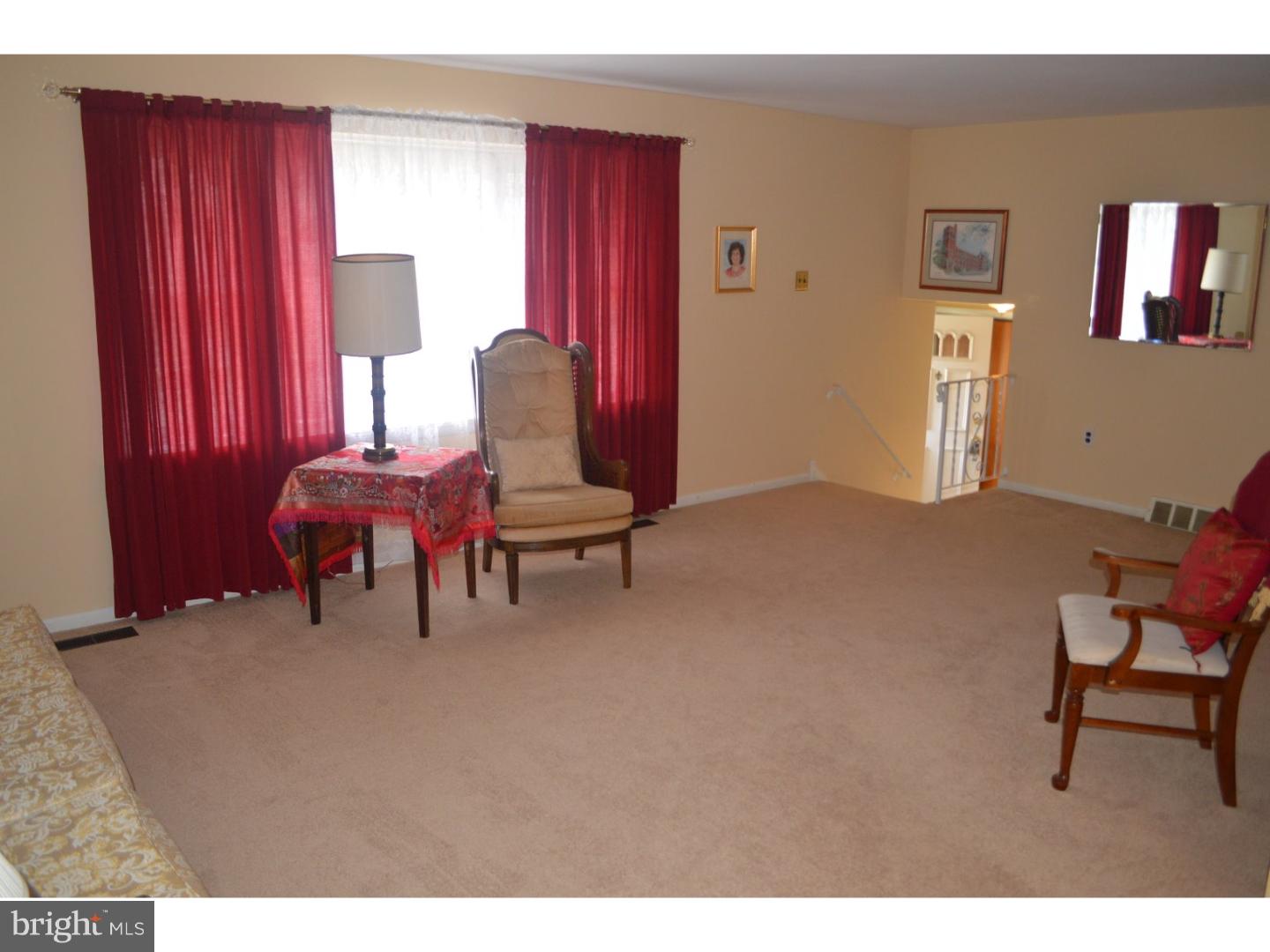 13430 Stevens Road Philadelphia, PA 19116 - Photo 4 of 23