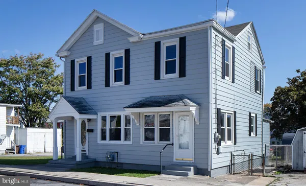 $1,720 | 340 South Wood Street, Middletown, PA 17057