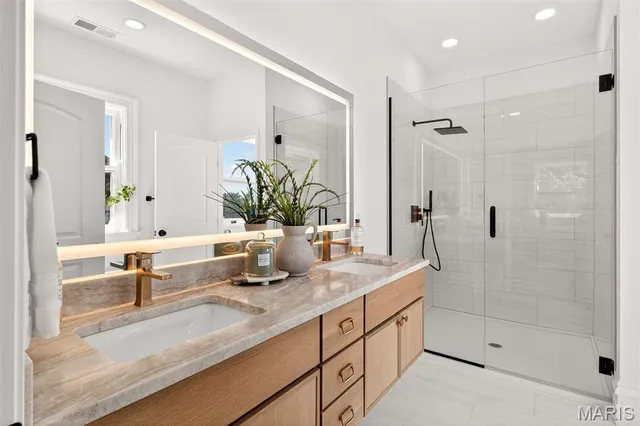 $825,000 | 4341 Westminster Place, Unit 2, St. Louis, MO 63108