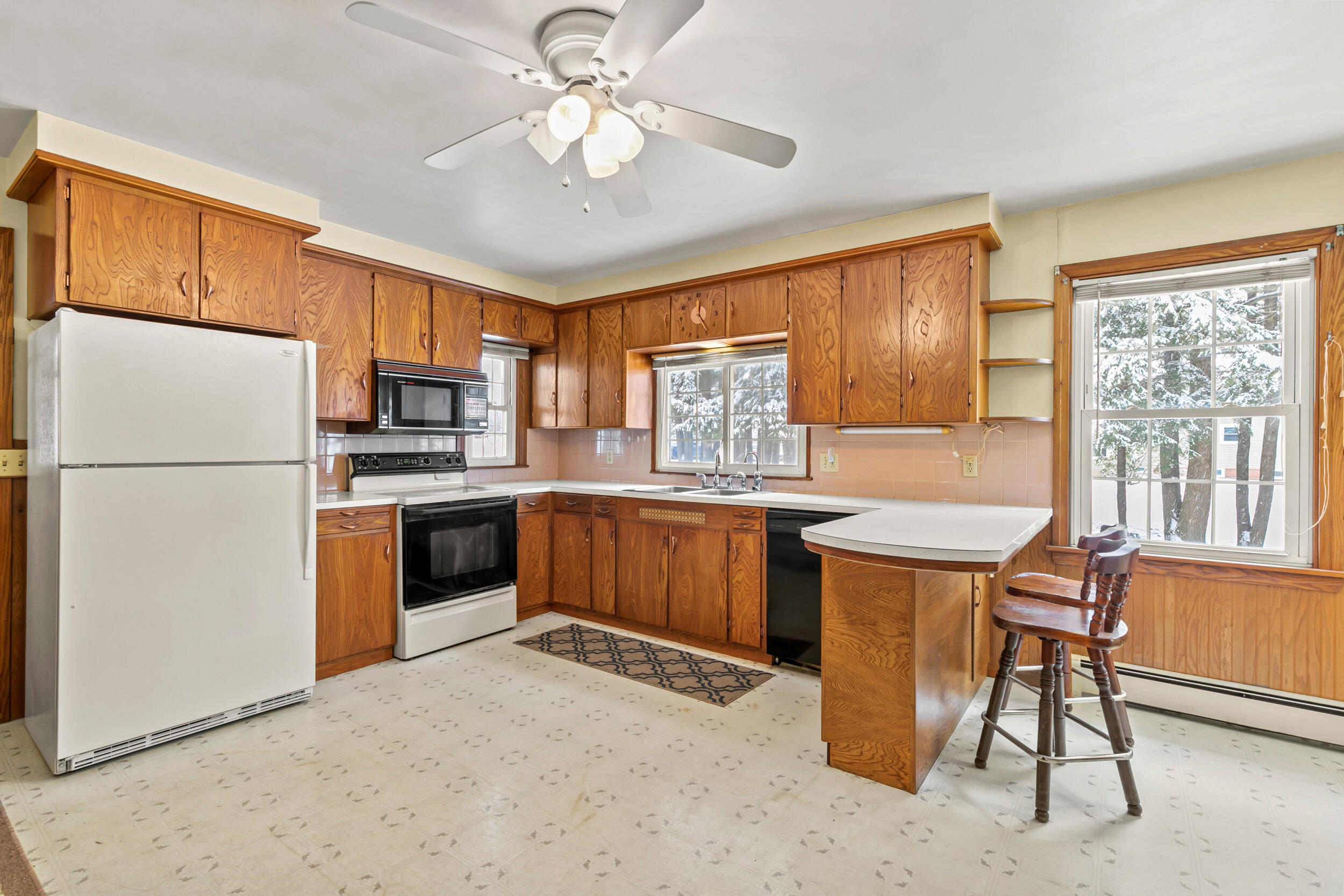 628 Main Street Lewiston, ME 04240 - Photo 3 of 17 628 main st, lewiston14