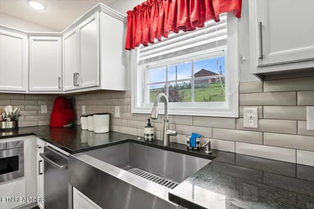 $392,000 | 1187 Martin Lane, La Follette, TN 37766