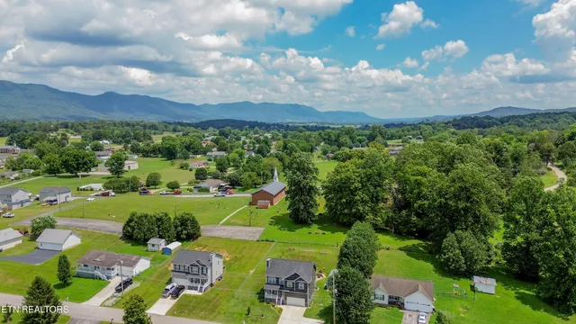 $392,000 | 1187 Martin Lane, La Follette, TN 37766