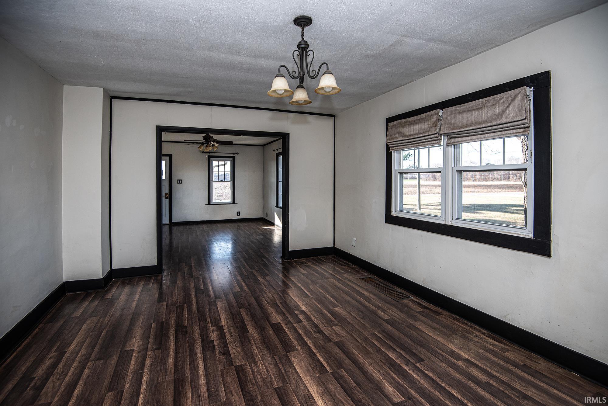 2320 South Henderson Road Vincennes, IN 47591 - Photo 7 of 26