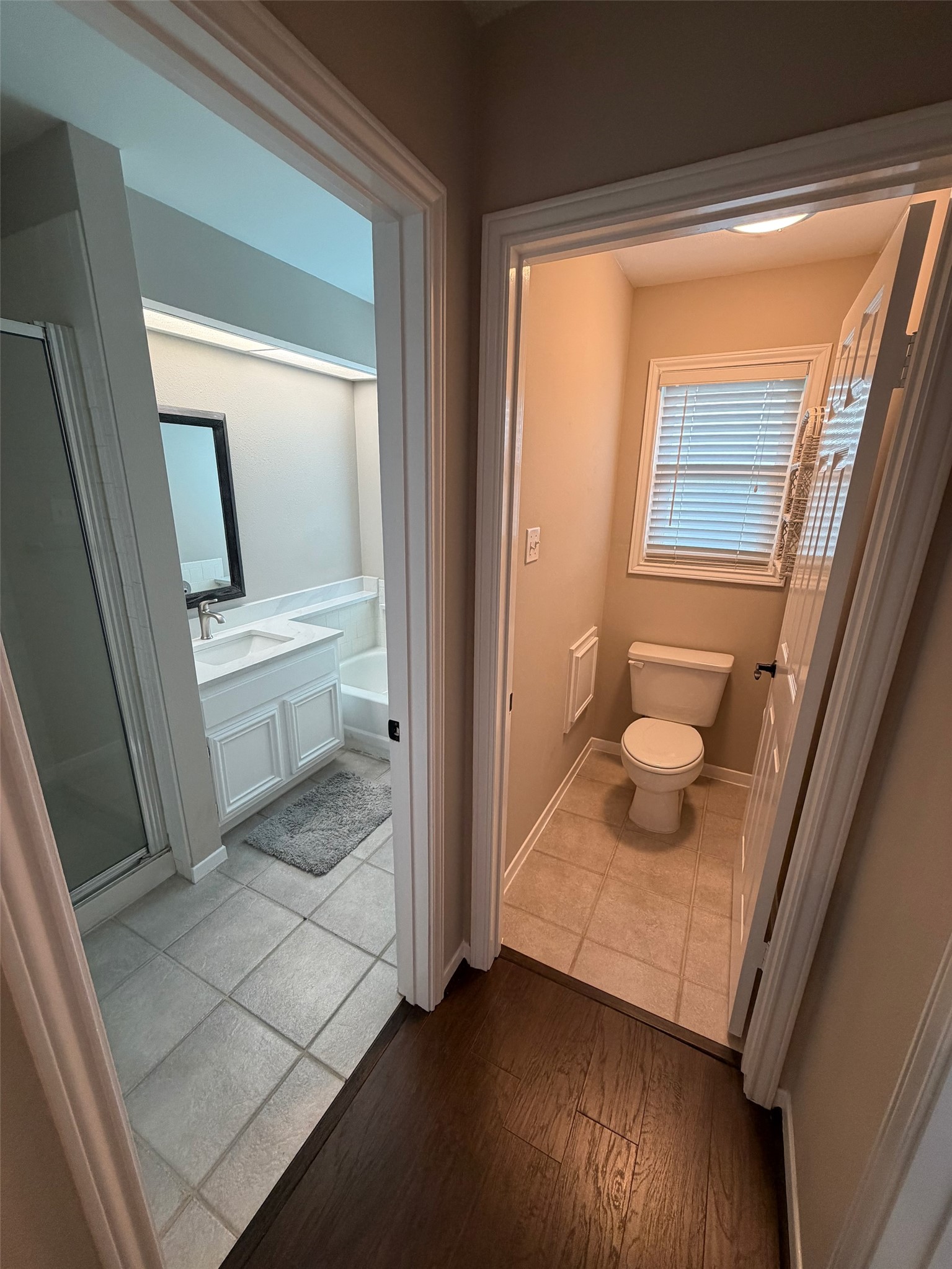 2326 Streamcrest Lane Sugar Land, TX 77479 - Photo 34 of 42 Secondary bathroom upstairs with separate tub, shower, and water closet area.