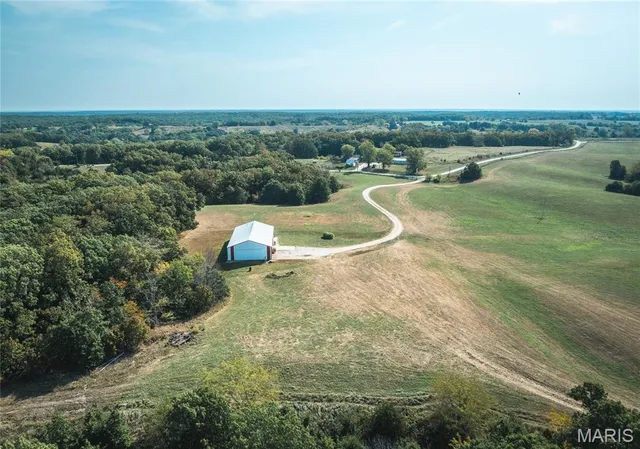 $375,000 | 15264 Spring Creek Road, Green Castle, MO 63544