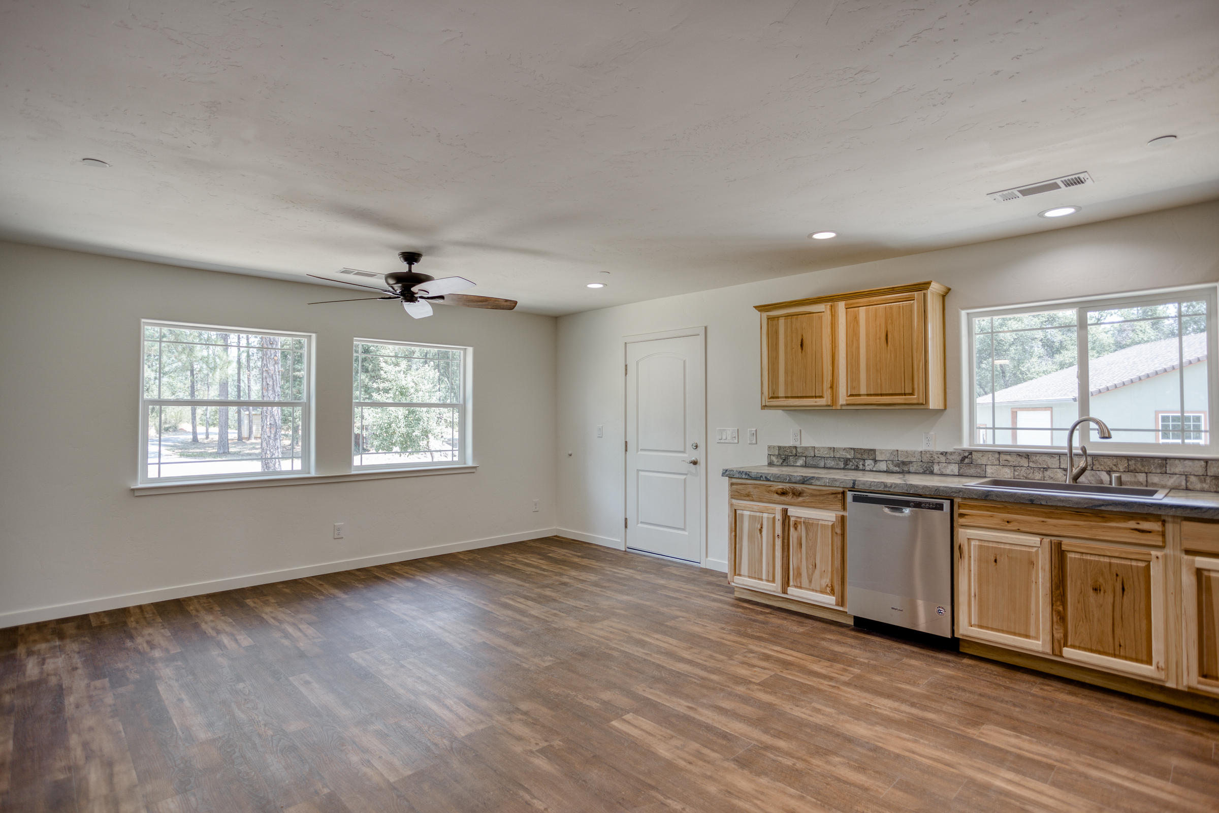 17743 Walker Mine Road Redding, CA 96003 - Photo 5 of 16 5