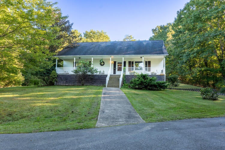 385 South Sandbranch Road Beckley, WV 25801 - Photo 1 of 25 Gallery Image 1