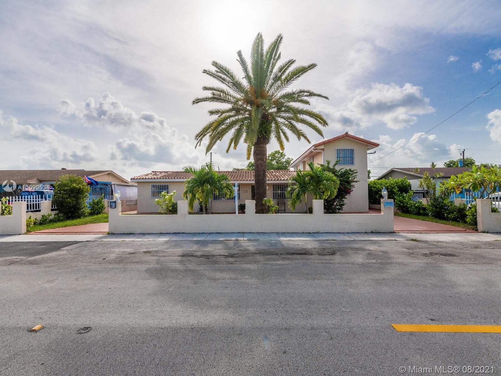2820 Southwest 95th Avenue Miami, FL 33165 - Photo 2 of 100