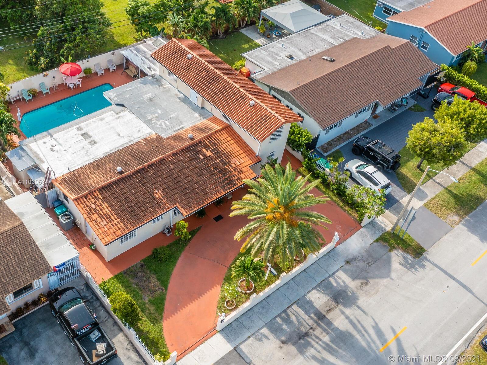 2820 Southwest 95th Avenue Miami, FL 33165 - Photo 8 of 100