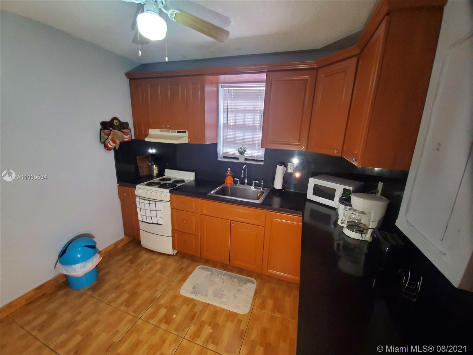 2820 Southwest 95th Avenue Miami, FL 33165 - Photo 83 of 100